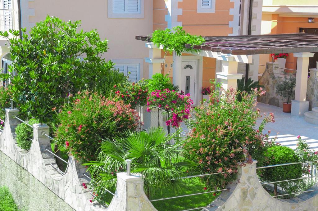 Villa Dragana Budva Oda fotoğraf